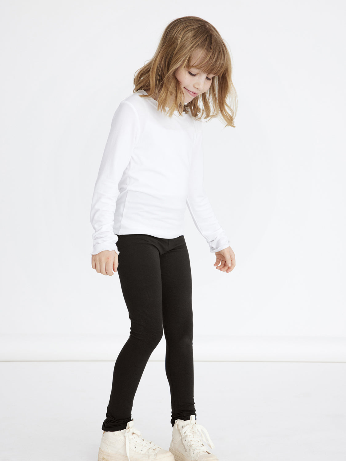 NKFVIVIAN Pants - Black